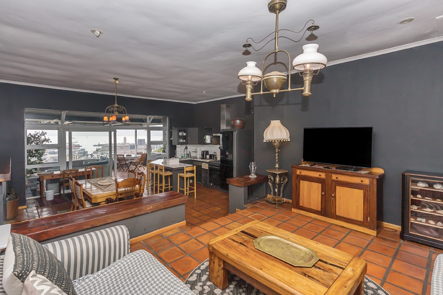 3 Bedroom Property for Sale in Green Point Western Cape